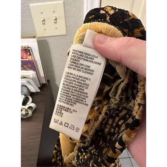 Free People Leopard Roma Mock Neck Tie Detail Smocked Top Size Small OB1069086 - Picture 10 of 11